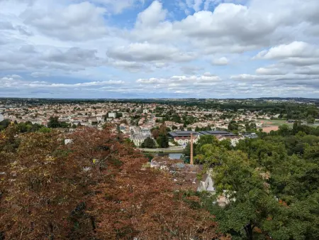 Appartement avec terrasse, jardin et WIFI au cœur historique d'Angoulême - Photo 29