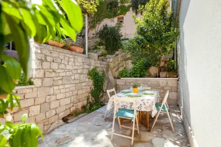 House Tea, Belle maison de vacances bord de plage en Dalmatie - Photo 2