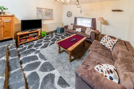 Aux Nutons, Maison de vacances caractéristique avec balcon - Photo 8