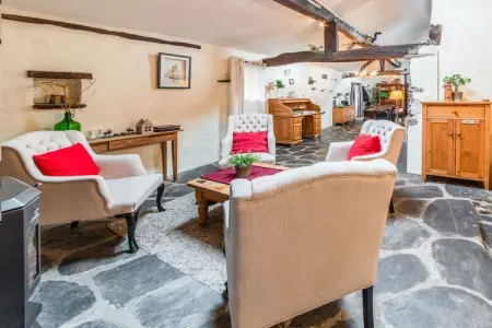 Aux Nutons, Maison de vacances caractéristique avec balcon - Photo 9