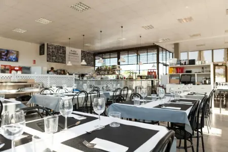 Camping Cambrils Playa 3 BUNGALOW NEW MEDITERRANI, Bungalow sur un camping bien équipé près d'une plage de sable - Photo 35