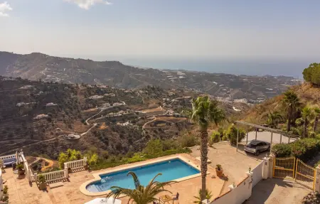 Location Maison 2 personnes à Arenas - Photo 6