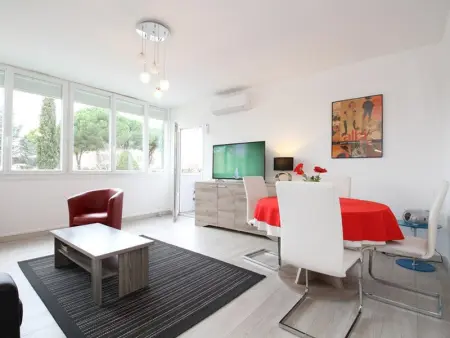 T2 moderne à Balaruc-les-Bains avec clim, parking et wifi - Photo 3