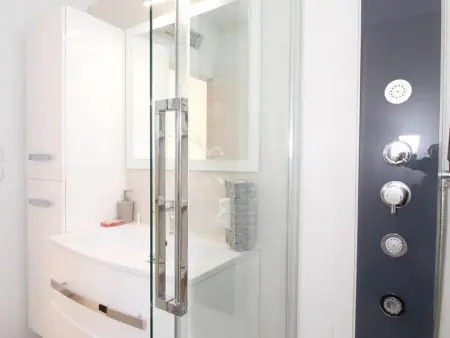 T2 moderne à Balaruc-les-Bains avec clim, parking et wifi - Photo 13