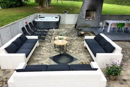 Villa Courtil, Luxueuse maison de vacances à Courtil avec jacuzzi - Photo 32