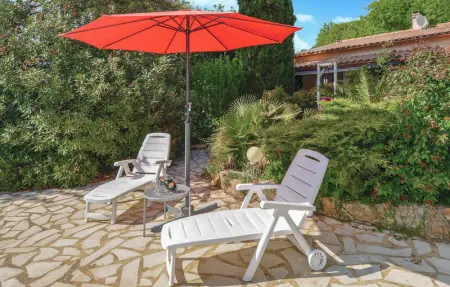 Location Maison 8 personnes à St Julien de Peyrolas - Photo 1