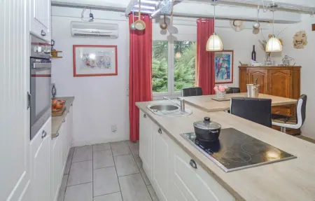 Location Maison 8 personnes à St Julien de Peyrolas - Photo 5