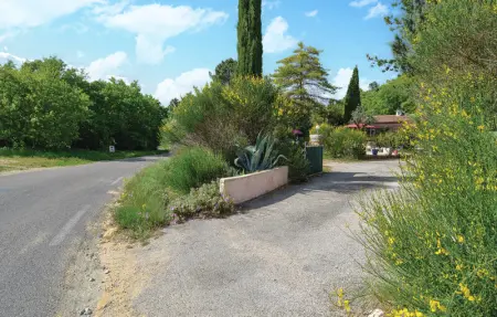 Location Maison 8 personnes à St Julien de Peyrolas - Photo 11