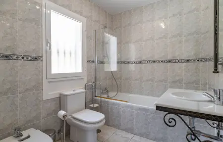 Location Maison 6 personnes à Sayalonga - Photo 13