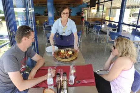 Camping del Mar BUNGALOW PREMIUM, Maison 6 personnes à Barcelona - Photo 13