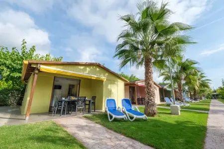 CAMPING ESTIVAL VENDRELL PLATJA BUNGALOW 4 STANDARD - Photo 6