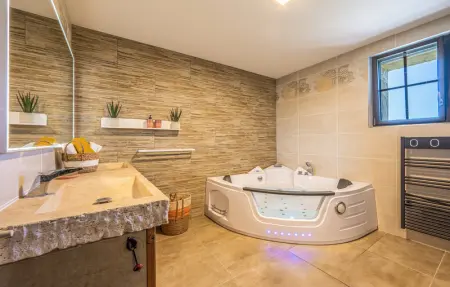 Location Maison 10 personnes à Travaillan - Photo 30