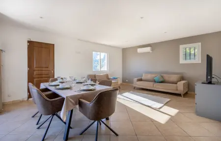 Location Appartement 6 personnes à Le Luc - Photo 3