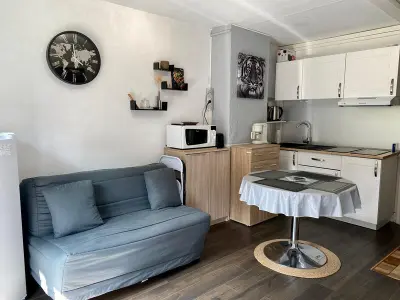 Appartement à Les Angles, Studio cabine 4 pers, proche pistes, parking - L1013398