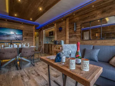 Appartement à Courchevel, Appartement chalet 2 chambres, centre Courchevel 1850, ski à 150m, WIFI - L1013496