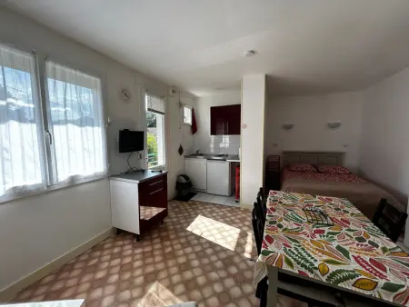 Studio proche centre-ville et Thermes, WIFI, parking - Photo 4