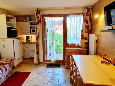 Appartement à La Plagne Montalbert , Charmant T2 avec terrasse, proche pistes, parking gratuit - L1013701