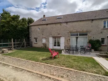 Casa rural en Yèvre la Ville Yèvre le Châtel,Grande maison près de Paris, jardin, pour 12 pers. FR-1-590-441 N°1013740