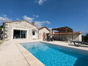 Casa rural en Magnac Lavalette Villars,Maison familiale avec piscine privée et jardin pour 11 pers FR-1-653-265 N°1013743