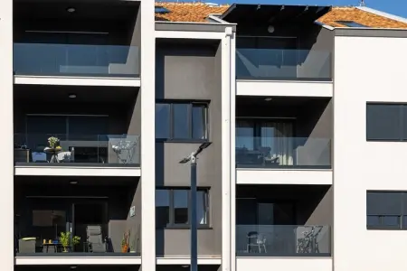 Apartment Good Vibes - One Bedroom Apartment with Balcony - Photo 11