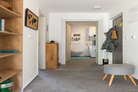 Apartment Good Vibes - One Bedroom Apartment with Balcony - Photo 18