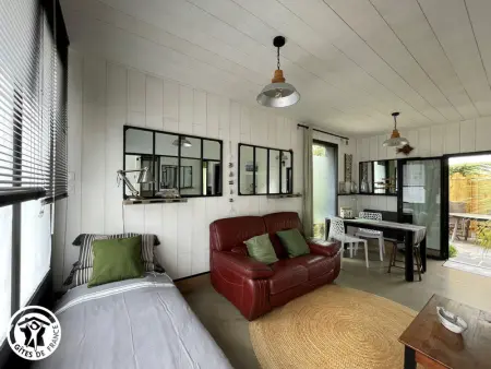 Maison rénovée proche plage avec cour privative, vélos et équipements bébé - Photo 4