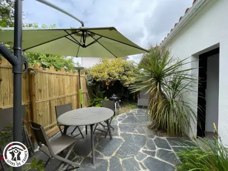 Maison rénovée proche plage avec cour privative, vélos et équipements bébé - Photo 24