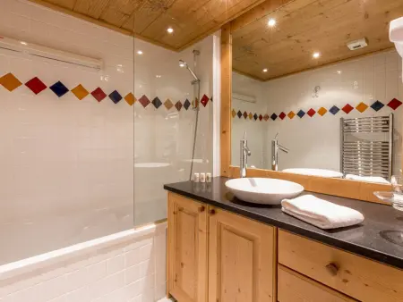 Appartement cosy avec piscine, spa et salle de sport, pied de pistes, 4-6 pers. - Photo 4