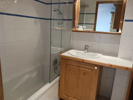 Charmant appart 6 pers, skis aux pieds, piscine et parking privé à Arc 1800 - Photo 7