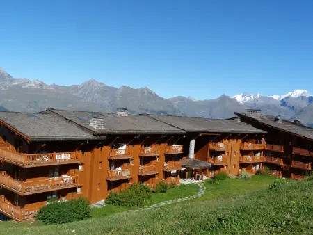 Charmant appart 6 pers, skis aux pieds, piscine et parking privé à Arc 1800 - Photo 14