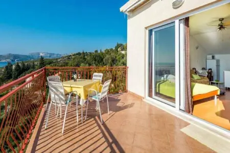 Guest House Fontana - Superior Studio with Sea View (2 Adults) - Photo 24