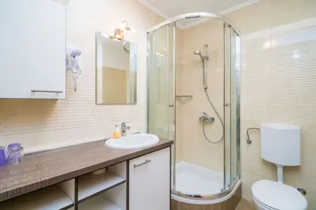 Villa Samba - Double Room with Balcony and Sea View - gasi se - Photo 9