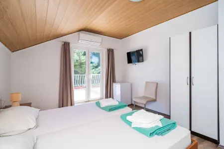 Guest House Daniela - Deluxe Double Room with Sea View - SOBA 7 - Photo 11