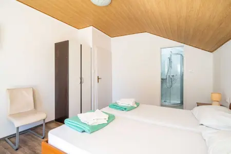 Guest House Daniela - Deluxe Double Room with Sea View - SOBA 7 - Photo 12