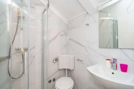 Guest House Daniela - Deluxe Double Room with Sea View - SOBA 7 - Photo 13