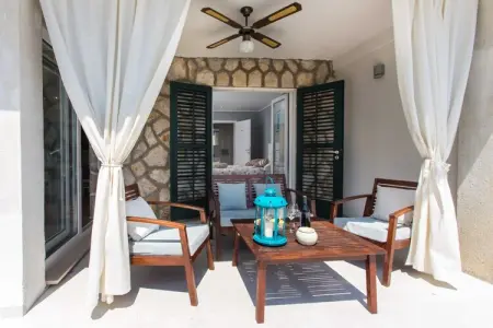 Villa Mirjana - One Bedroom Apartment with Terrace and Sea View (Palma) - Photo 18