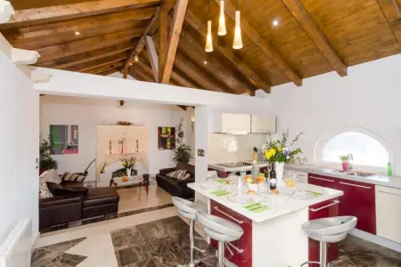 Villa Avoca - Four Bedroom Villa with Swimming Pool - Photo 4