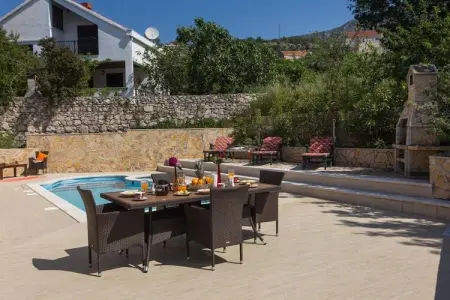 Villa Avoca - Four Bedroom Villa with Swimming Pool - Photo 29