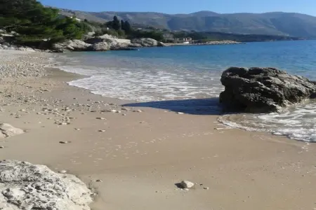 Guest House Villa Nina- Comfort Triple Room with Balcony and Sea View (S1 - crvena) - Photo 9