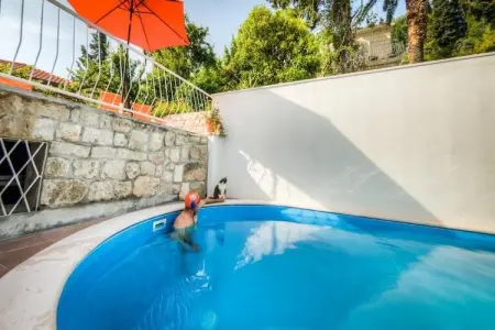 Guest House Villa Nina- Superior Triple Room with Balcony and Sea View (S2 - plava) - Photo 13