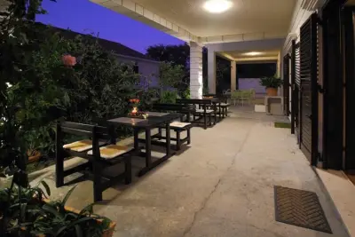 Appartement à Cavtat, Apartments Magda- Superior Studio Apartment with Patio and Garden View(A2) - L1014619