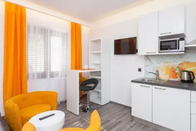 Appartement à Dubrovnik, Apartments Villa Peragro - Studio Apartment (ŽUTI) - L1014696