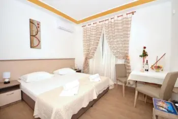 Wohnung in Split,Guest House Mia (ST) - Twin Room with Private Bathroom (A2) HR-00064-31 N°1014706