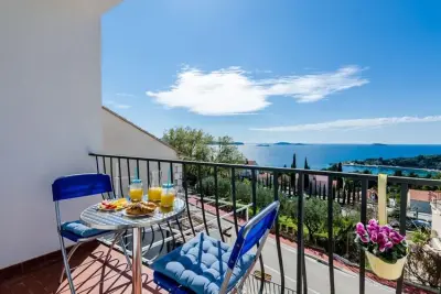 Appartement à Mlini, Apartments Knego - Comfort One Bedroom Apartment with Balcony and Sea View - L1014852