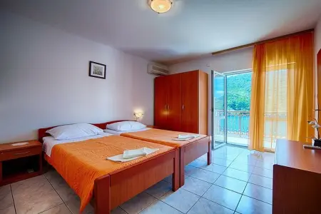 Apartments Malo Lago - One-Bedroom Apartment with Balcony and Sea View - 2nd floor (Apartment 6) - Photo 4