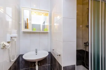 Apartments Mali Paradiso - One Bedroom Apartment with Terrace and Pool View(A3) - Photo 5