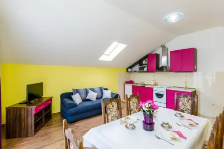 Apartments Mali Paradiso - Two Bedroom Apartment with Balcony and Pool View (A4) - Photo 2