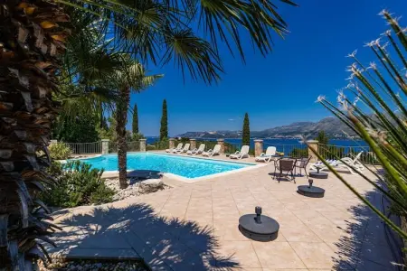 Villa Alegria Cavtat - One Bedroom Apartment with Balcony and Sea View (Apartment A) - Photo 15
