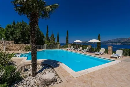 Villa Alegria Cavtat - Studio Apartment with Patio and Garden View - Photo 14