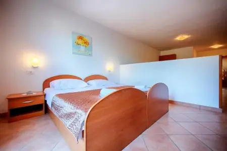 Apartments Bruna Lastovo-One Bedroom Apartment with Balcony and Sea View-Vanilija - Photo 4